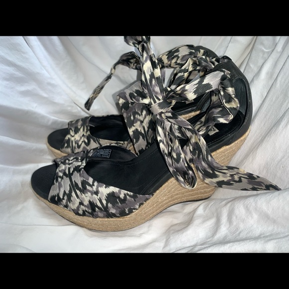 Ugg ankle wrap espadrilles size 8 - Picture 1 of 4